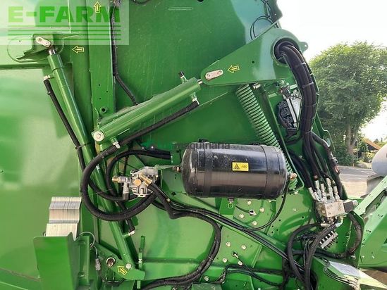 Empacadora gigant - John Deere - v461m - paket für rundballenpr