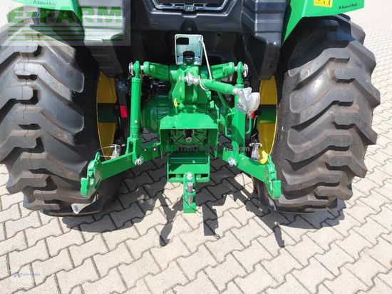 Tractor agrícola - John Deere - 4066m aktion