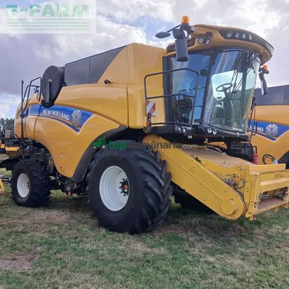 Cosechadora de Cereal - New Holland - cx8.70