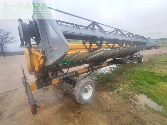 Cosechadora de Cereal - New Holland - cx 8.80 elevation