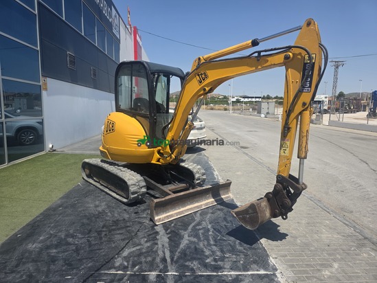 Excavadora - JCB 8035