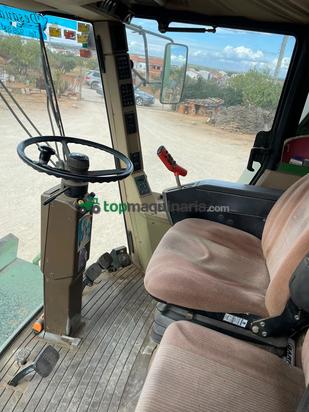 Cosechadora de Cereal - John Deere - 2054