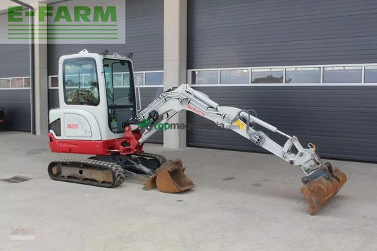 Excavadora - Takeuchi - tb 225 - minibagger - powertilt - 2022