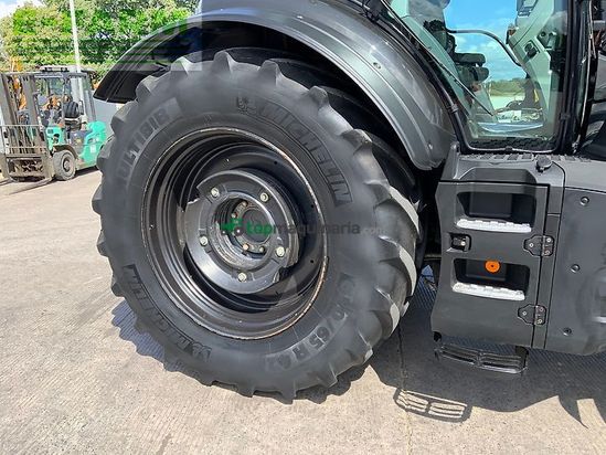 Tractor agrícola - Valtra - t214 versu unlimited tractor (st27245)
