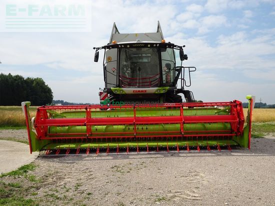 Cabezal - Claas - v 620 mit wagen