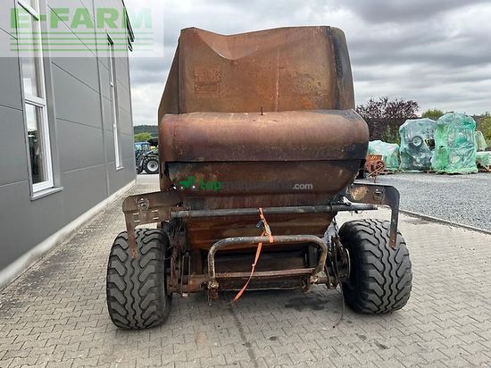 Empacadora gigant - Case IH - rb 455 brandschaden