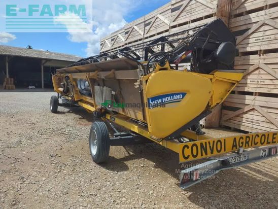 Cosechadora de Cereal - New Holland - cr8.90