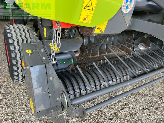 Empacadora gigant - Claas - variant 370 rf