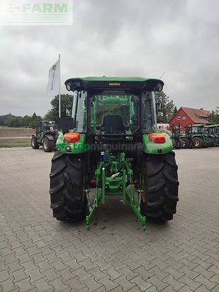 Tractor agrícola - John Deere - 5075e