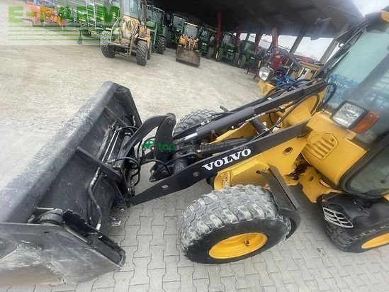 Minicargadora - Volvo - l 25f
