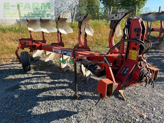Arado - Gregoire Besson - charrue rb41 . gregoire besson