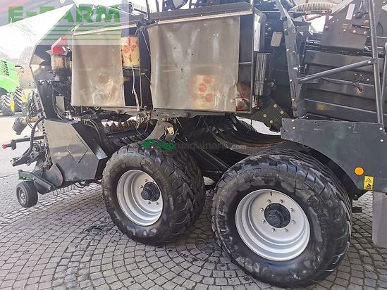 Empacadora gigant - Kuhn - lsb 1270