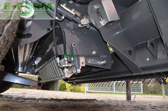 Empacadora gigant - Claas - rollant 520 rc