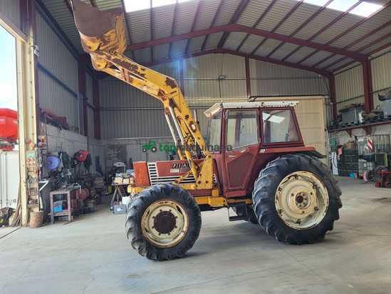 Tractor agrícola - Fiat / Fiatagri - 880 con pala
