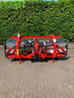 Henificador - Kuhn - merge maxx 442f bandschwader