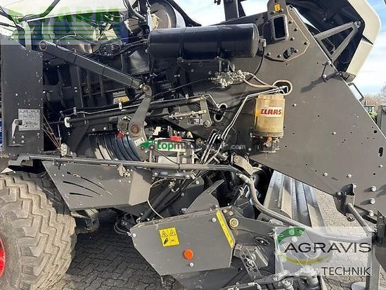 Empacadora gigant - Claas - quadrant 5200 fc tandem