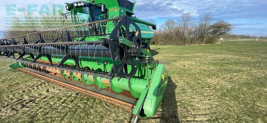 Cosechadora de Cereal - John Deere - T670