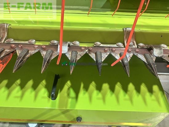 Cabezal - Claas - v 620 mit wagen