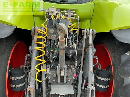 Tractor agrícola - Claas - 810 axion tractor (st27040)