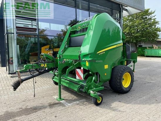 Empacadora gigant - John Deere - v 451 m