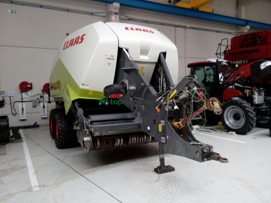 Empacadora gigant - Claas - QUADRANT 3300