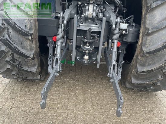 Tractor agrícola - Valtra - n 134 aktiv