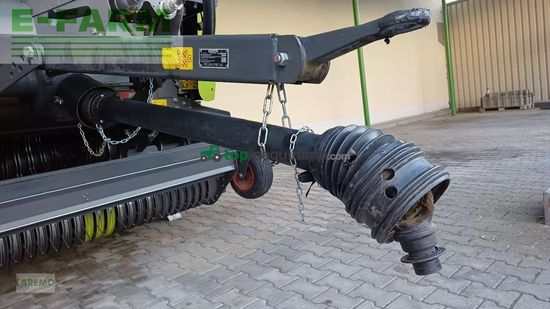 Empacadora gigant - Claas - variant 360 rc