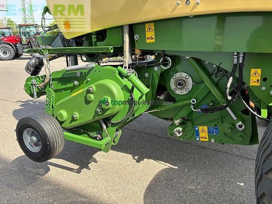 Empacadora gigant - Krone - comprima f 155 xc