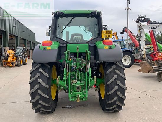 Tractor agrícola - John Deere - 6130m tractor (st26377)
