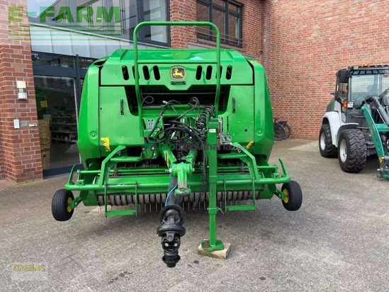 Empacadora gigant - John Deere - f441r