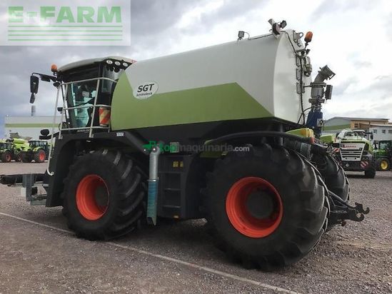 Esparcidor - Claas - xerion 3800 saddle trac
