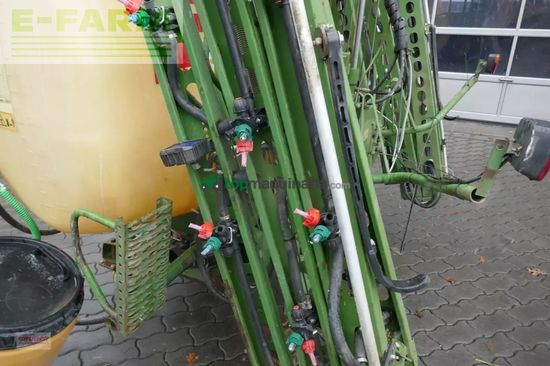 Atomizador - Amazone - uf 1000+fronttank & section control 15m gestänge