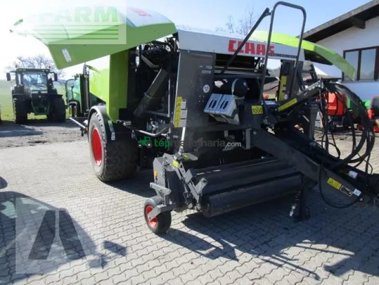 Empacadora gigant - Claas - rolland 454