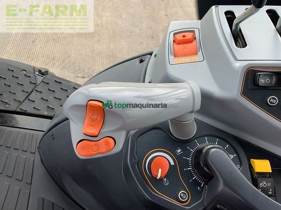 Tractor agrícola - Valtra - t174 hi tech tractor (st25043)