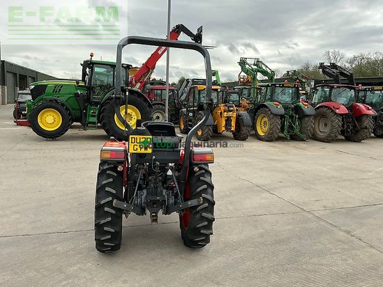 Tractor agrícola - Kubota - l1361 compact tractor (st26384)