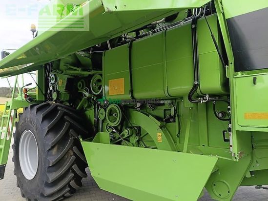 Cosechadora de Cereal - Deutz-Fahr - 5690 hts mit sw dh 720 a+tw