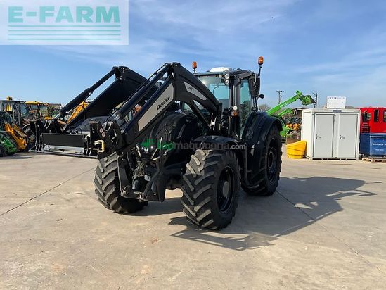 Tractor agrícola - Valtra - t235 versu tractor (st25946)