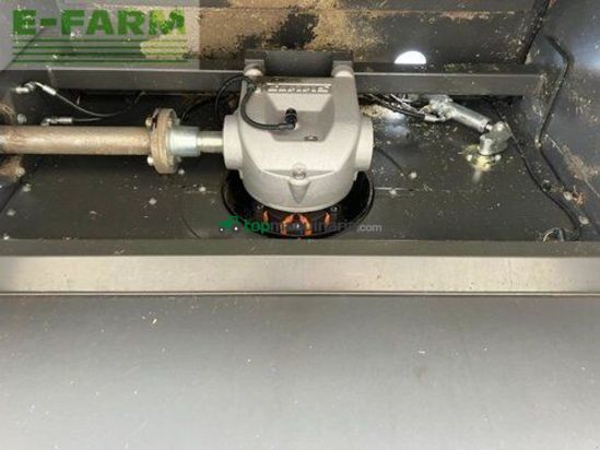 Cosechadora de Cereal - Claas - trion 740 tt mit v 770