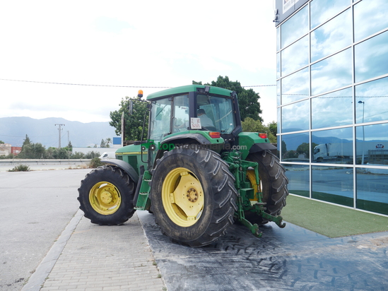 John Deere - 6900