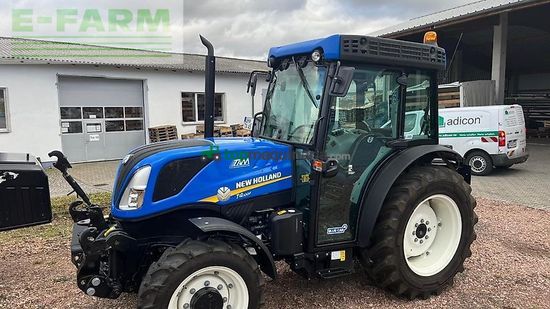 Tractor agrícola - New Holland - t 4.100 f schmalspur obstbau weinbau F