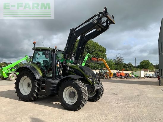 Tractor agrícola - Valtra - t155 active tractor (st26785)