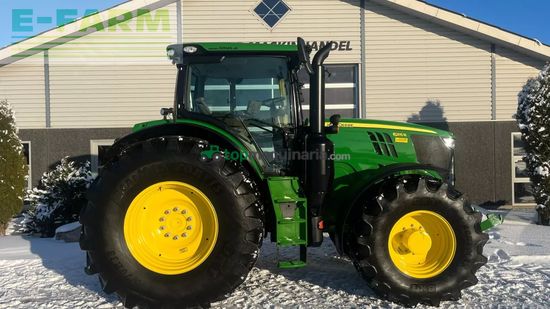 Tractor agrícola - John Deere - 6215r med frontlift