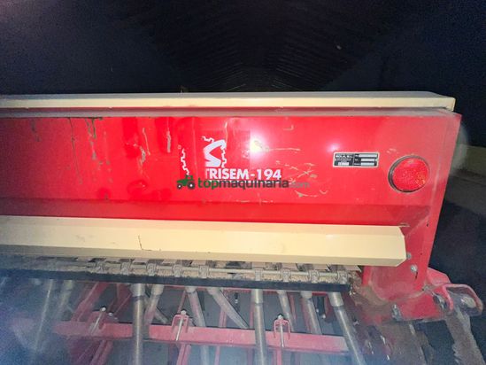 Sembradora en línea convencional - Sola - Trisem 194