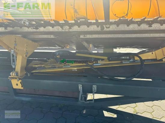 Cosechadora de Cereal - New Holland - cr 8080