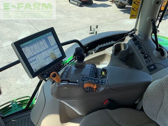 Tractor agrícola - John Deere - 6215r tractor (st26786)