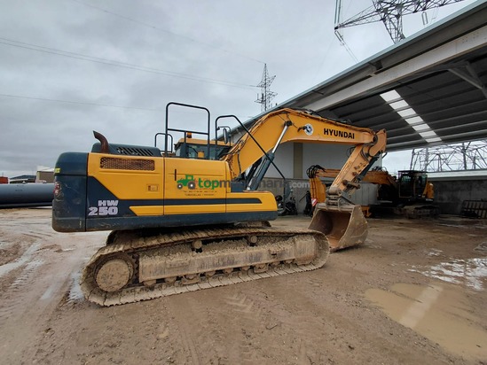 Excavadora HYUNDAI HX220L