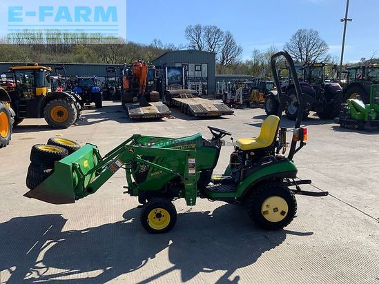 Tractor agrícola - John Deere - 1026r compact tractor (st26030)