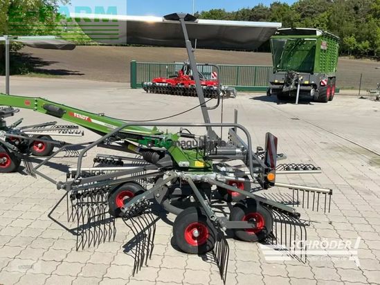 Rastrillo - Fendt - former 1502