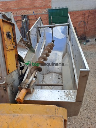 VENDIMIADORA AUTOPROPULSADA USADA PELLENC 3100. 