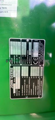 Cosechadora de Cereal - John Deere - T670